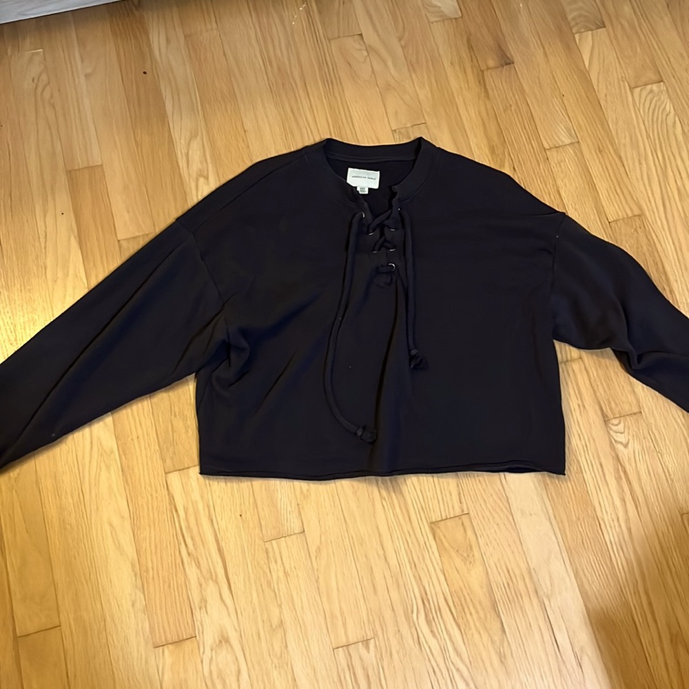 American Eagle cropped crewneck
